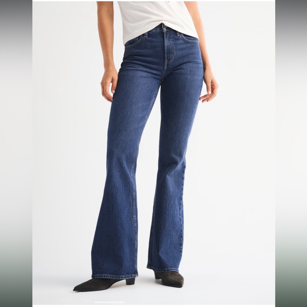Abercrombie & Fitch High Rise Flare Jean